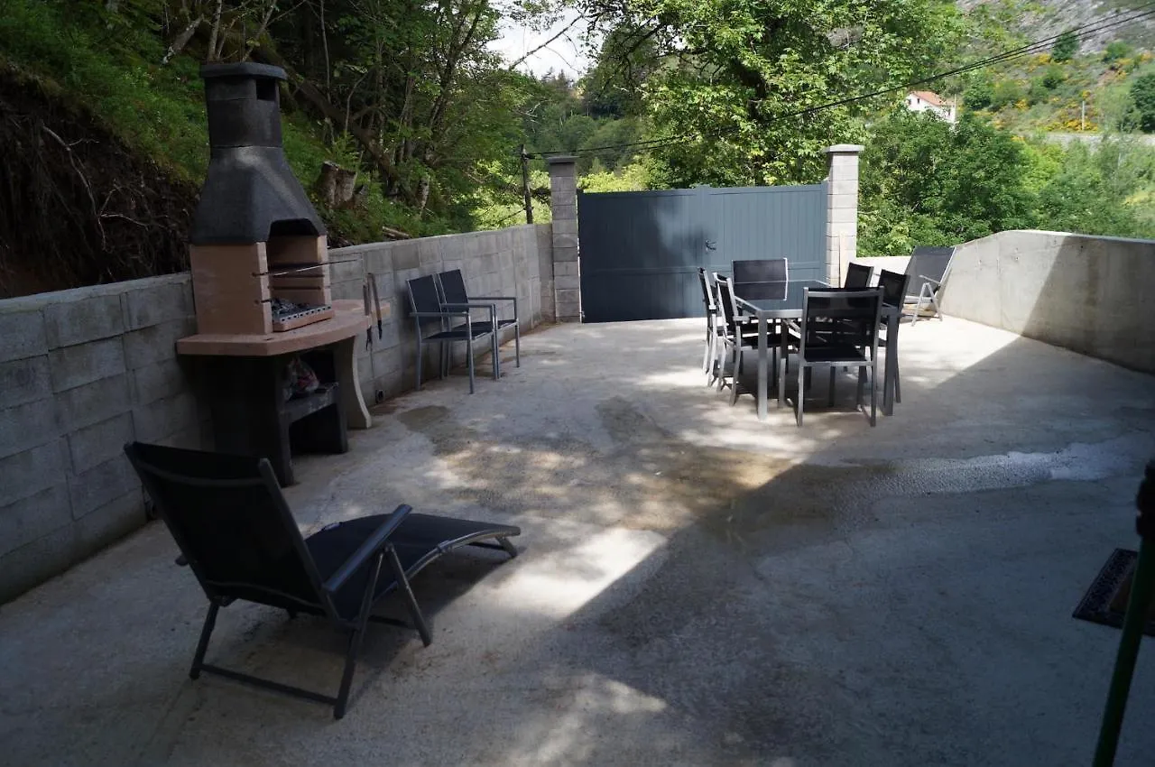 Holiday home Gite En Ardeche En Face De La Riviere Usclades-et-Rieutord